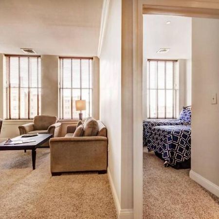 Chase Penthouse At 39 West Baltimore Inner Harbor Convention Center Free Indoor Parking One And Two Bedrooms 外观 照片