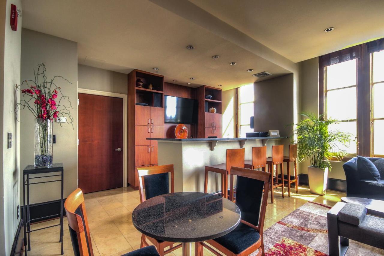 Chase Penthouse At 39 West Baltimore Inner Harbor Convention Center Free Indoor Parking One And Two Bedrooms 外观 照片