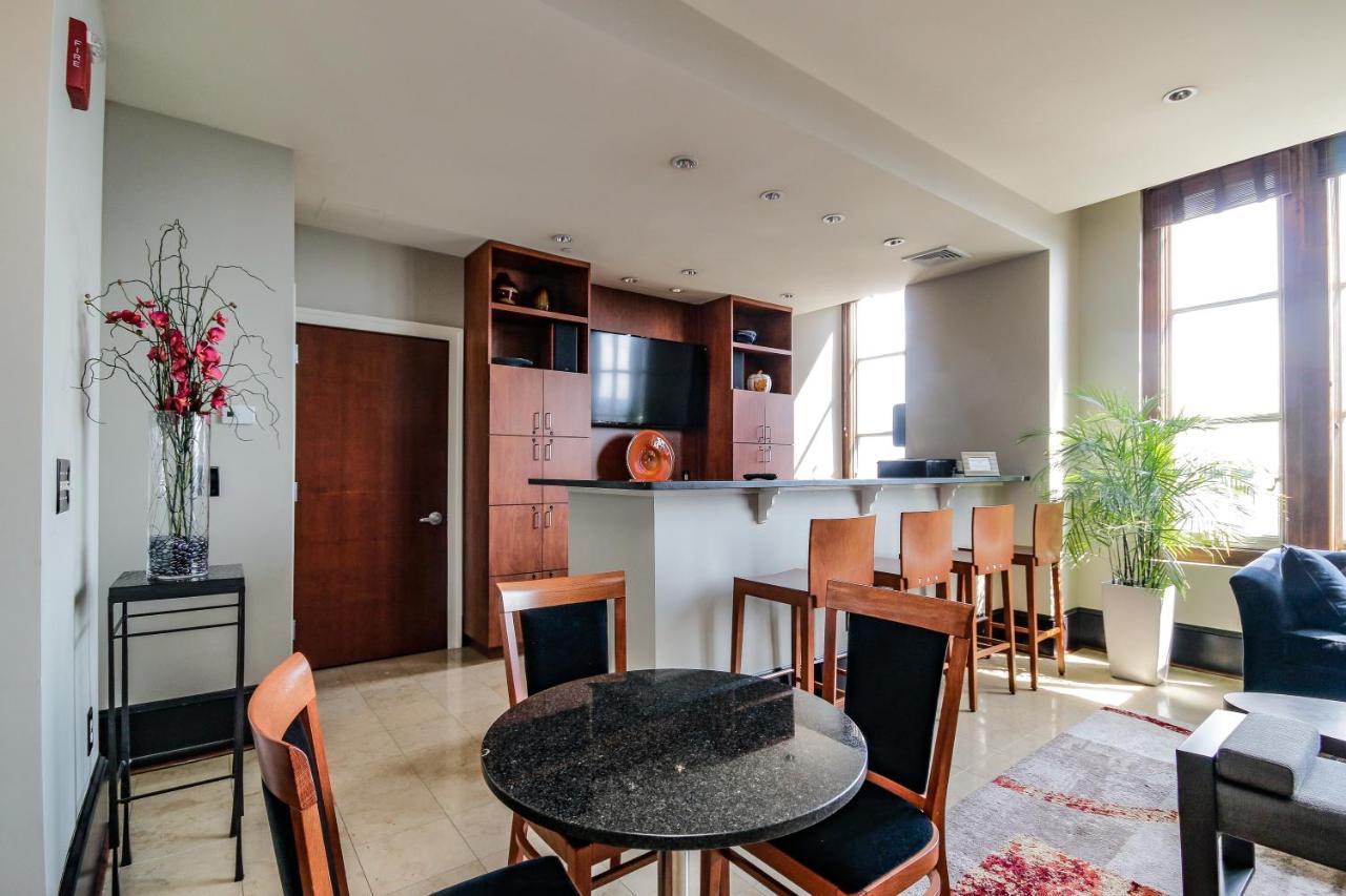 Chase Penthouse At 39 West Baltimore Inner Harbor Convention Center Free Indoor Parking One And Two Bedrooms 外观 照片