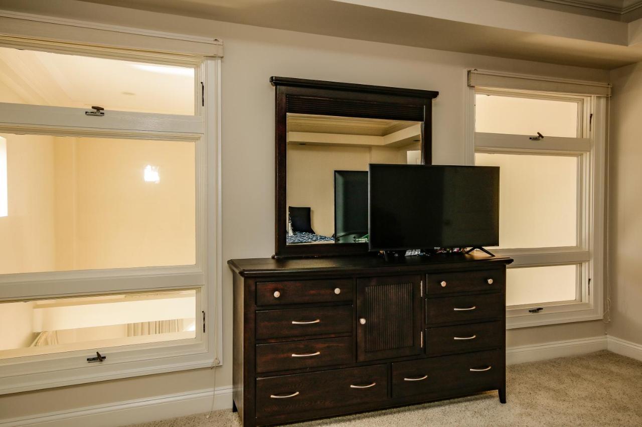 Chase Penthouse At 39 West Baltimore Inner Harbor Convention Center Free Indoor Parking One And Two Bedrooms 外观 照片