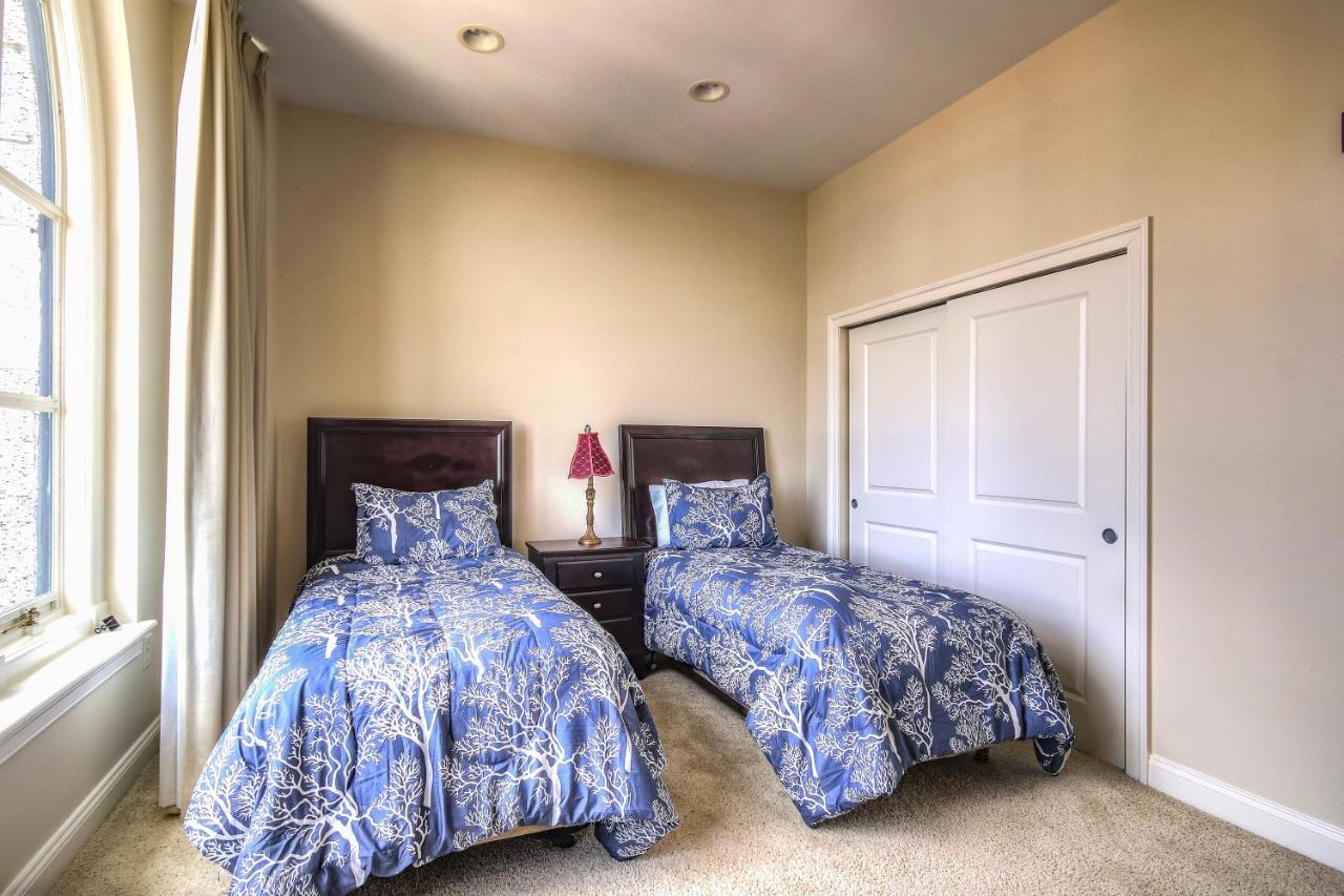 Chase Penthouse At 39 West Baltimore Inner Harbor Convention Center Free Indoor Parking One And Two Bedrooms 外观 照片