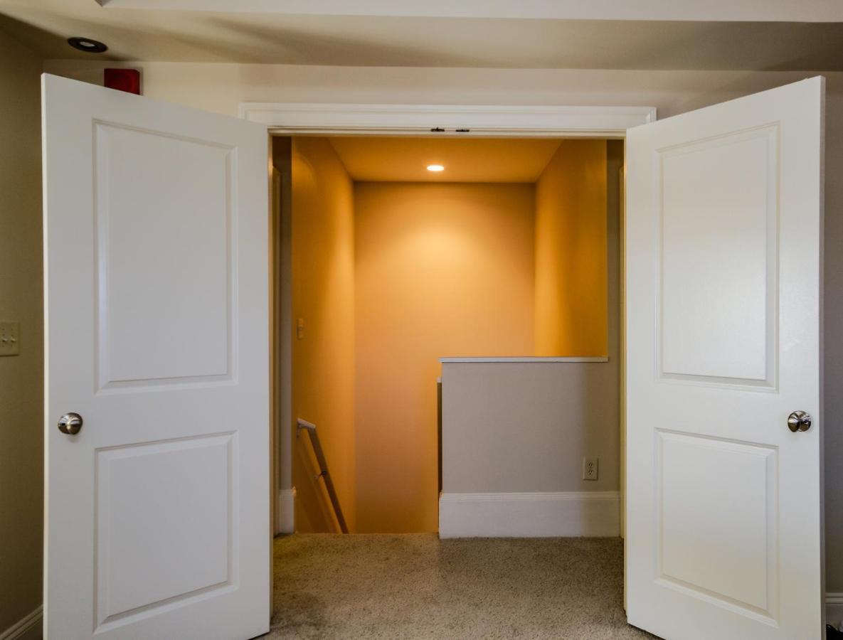Chase Penthouse At 39 West Baltimore Inner Harbor Convention Center Free Indoor Parking One And Two Bedrooms 外观 照片