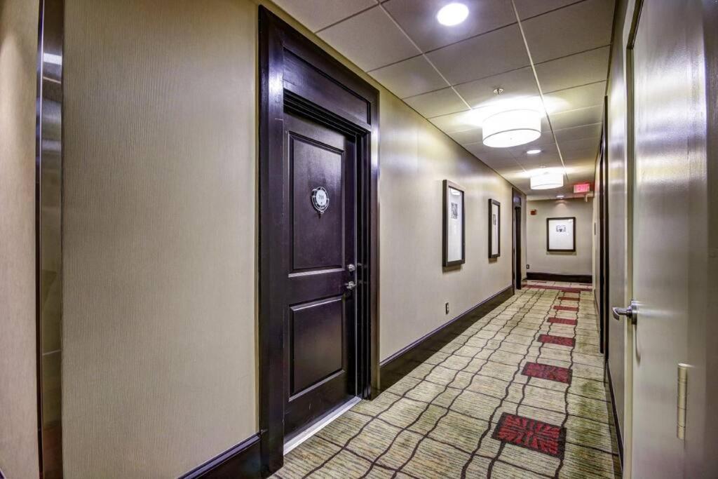 Chase Penthouse At 39 West Baltimore Inner Harbor Convention Center Free Indoor Parking One And Two Bedrooms 外观 照片