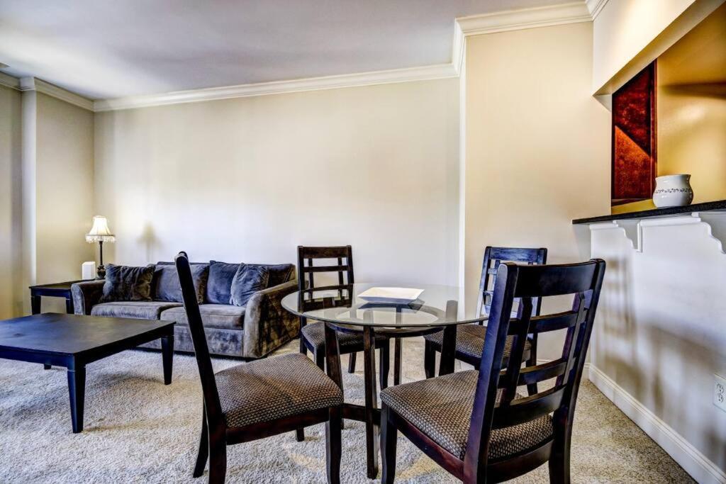 Chase Penthouse At 39 West Baltimore Inner Harbor Convention Center Free Indoor Parking One And Two Bedrooms 外观 照片