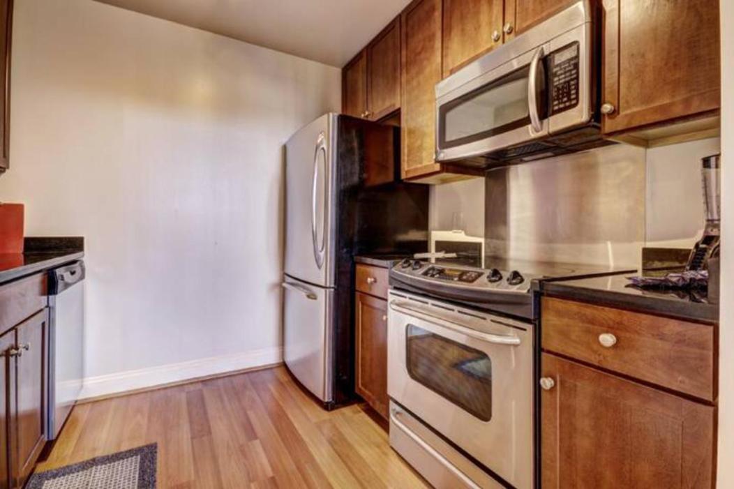 Chase Penthouse At 39 West Baltimore Inner Harbor Convention Center Free Indoor Parking One And Two Bedrooms 外观 照片
